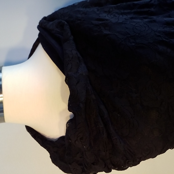 EXPRESS BLACK ROSE LACE INFINITY SCARF - Picture 3 of 6